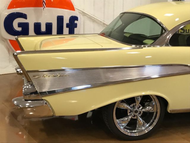 1957 Colonial Creme Chevrolet Bel Air/150/210 Coupe