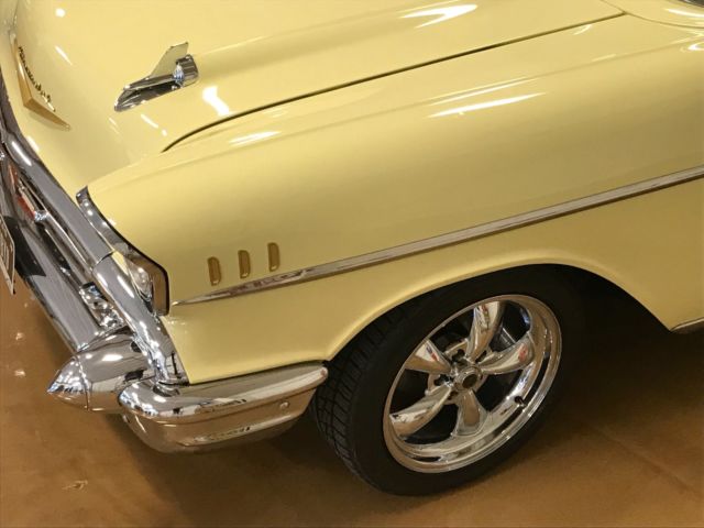 1957 Colonial Creme Chevrolet Bel Air/150/210 Coupe