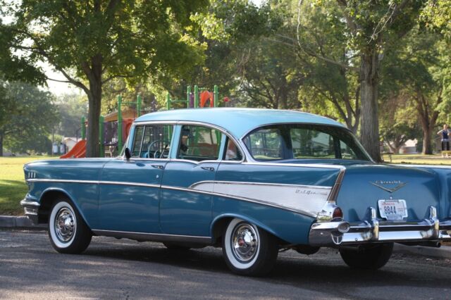1957 Chevrolet Bel Air/150/210