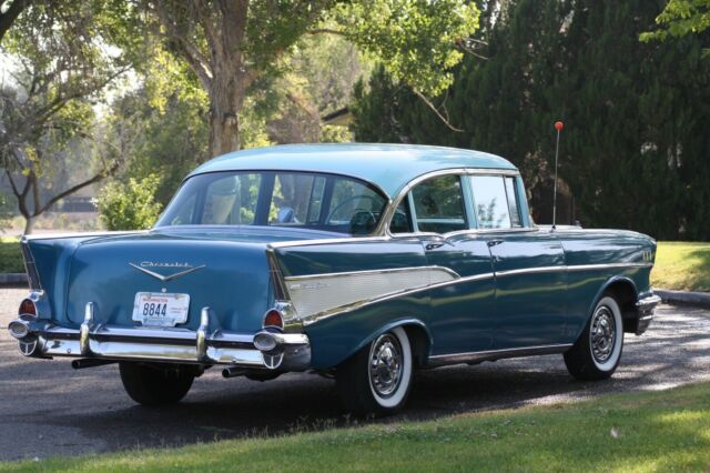 1957 Chevrolet Bel Air/150/210