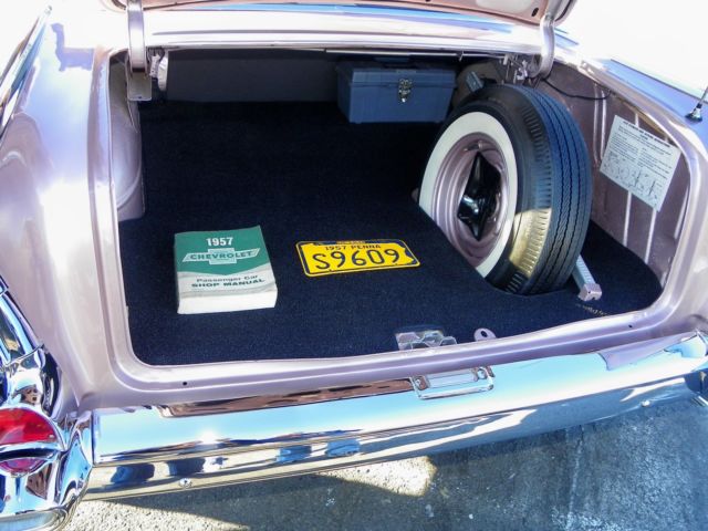 1957 Dusk Pearl / top silver Chevrolet Bel Air/150/210 Sport Coupe
