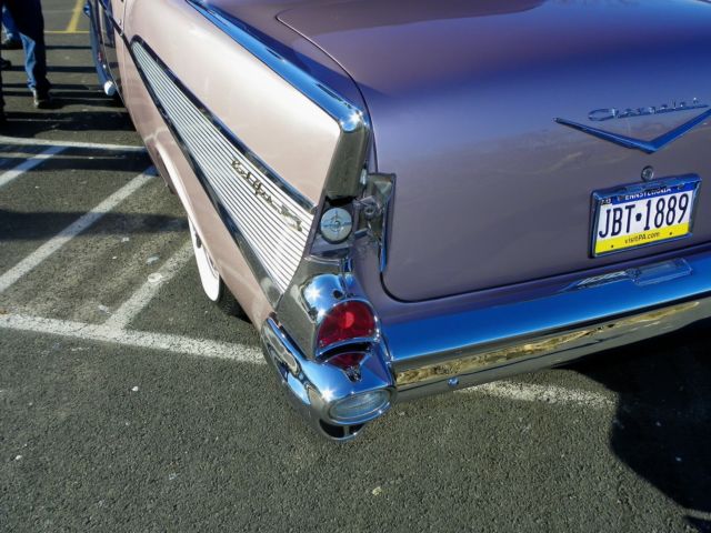 1957 Dusk Pearl / top silver Chevrolet Bel Air/150/210 Sport Coupe