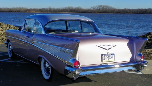 1957 Dusk Pearl / top silver Chevrolet Bel Air/150/210 Sport Coupe