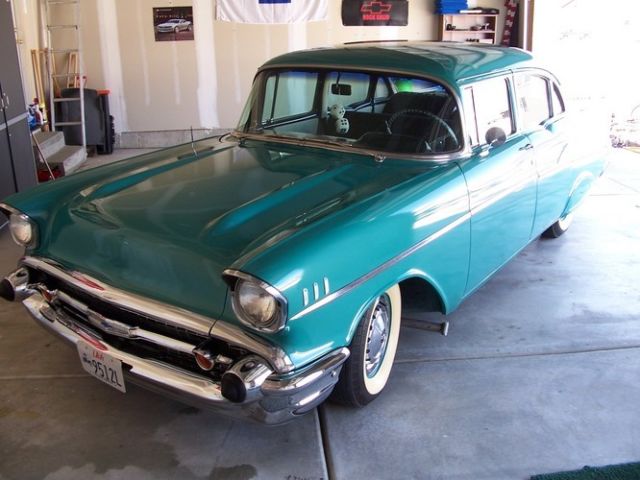 1957 Green Chevrolet Bel Air/150/210 Sedan