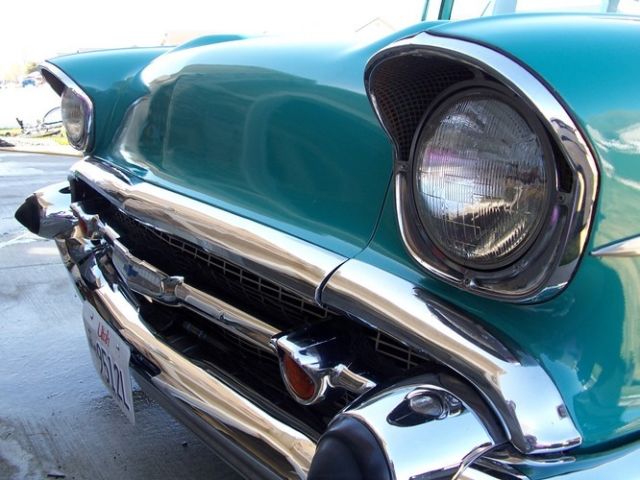 1957 Green Chevrolet Bel Air/150/210 Sedan