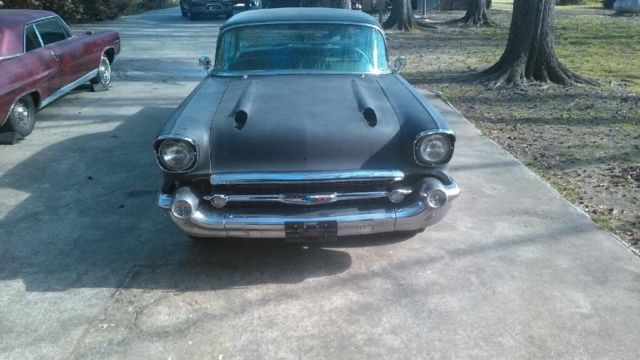1957 Primer Chevrolet Bel Air/150/210 Coupe