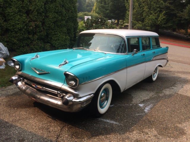 1957 Turquoise/Ivory Chevrolet Bel Air/150/210 Wagon