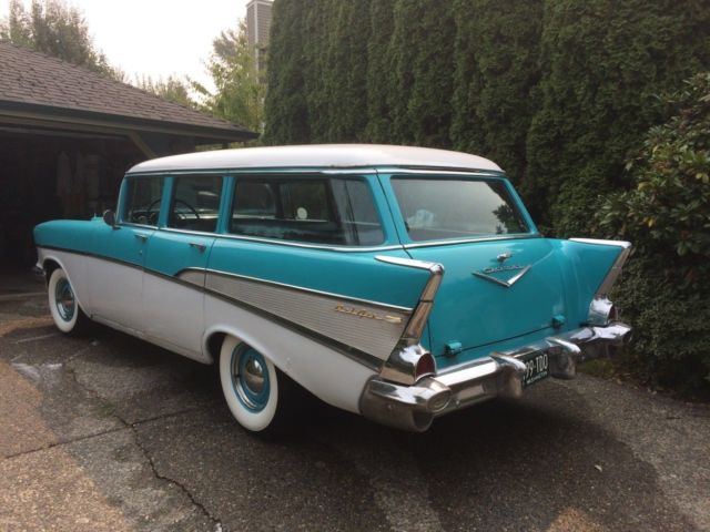 1957 Turquoise/Ivory Chevrolet Bel Air/150/210 Wagon