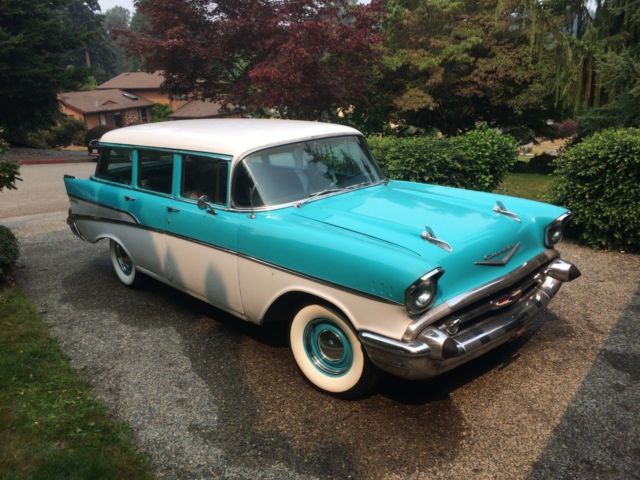 1957 Turquoise/Ivory Chevrolet Bel Air/150/210 Wagon