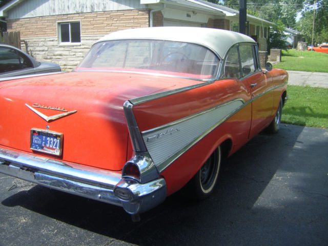 1957 SILVER/WHITE Chevrolet Bel Air/150/210 Coupe