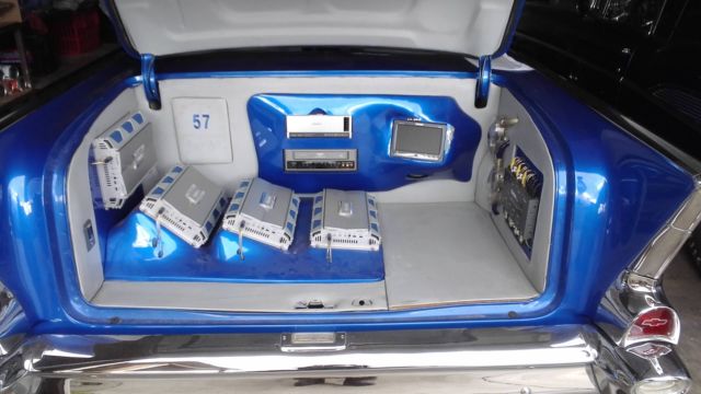 1957 Pearl blue with ghost flames Chevrolet Bel Air/150/210 Roadster