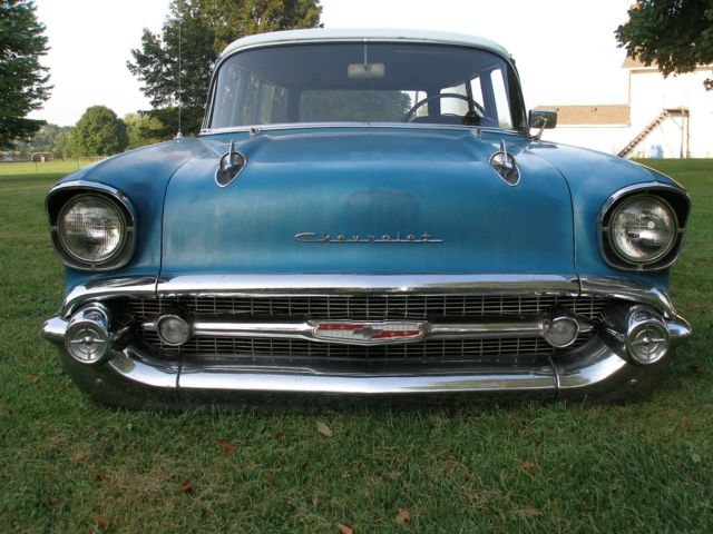 1957 Blue Chevrolet Bel Air/150/210 Wagon