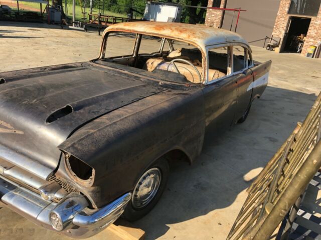 1957 Black Chevrolet Bel Air/150/210 Sedan