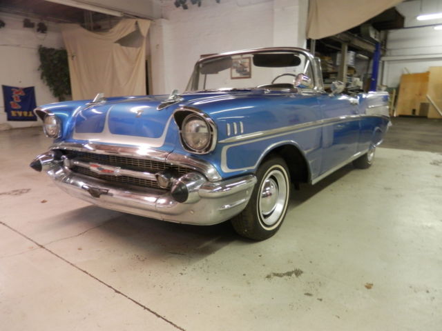 1957 Blue Chevrolet Bel Air/150/210 Convertible