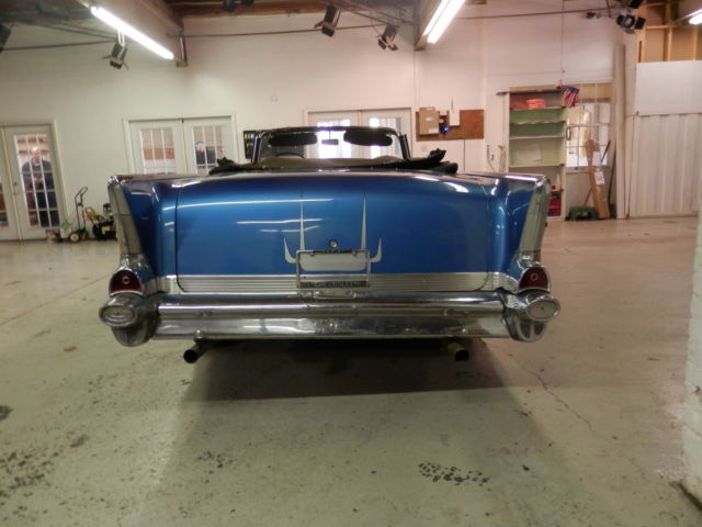 1957 Blue Chevrolet Bel Air/150/210 Convertible