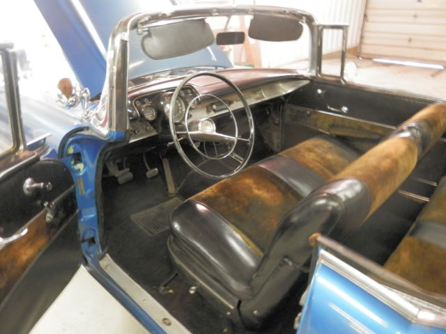 1957 Blue Chevrolet Bel Air/150/210 Convertible