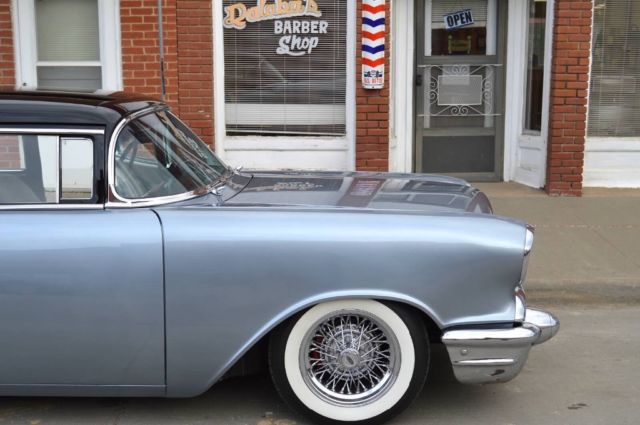 1957 Silver and black Chevrolet Bel Air/150/210 Wagon