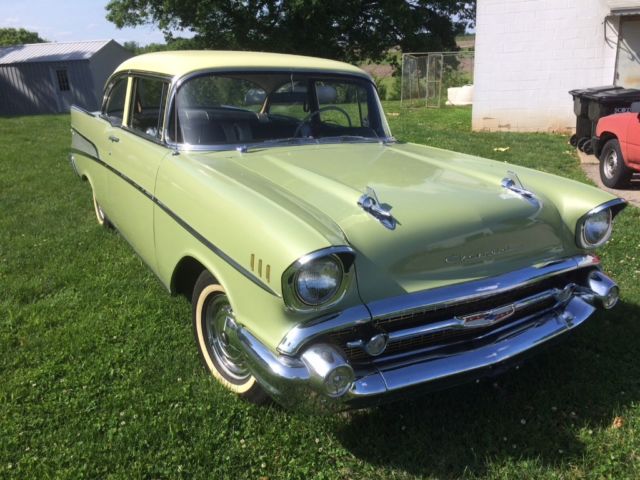 1957 Chevrolet Bel Air/150/210 Sedan