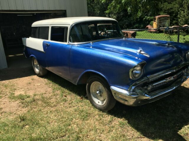 1957 Blue/white Chevrolet Wagon Wagon