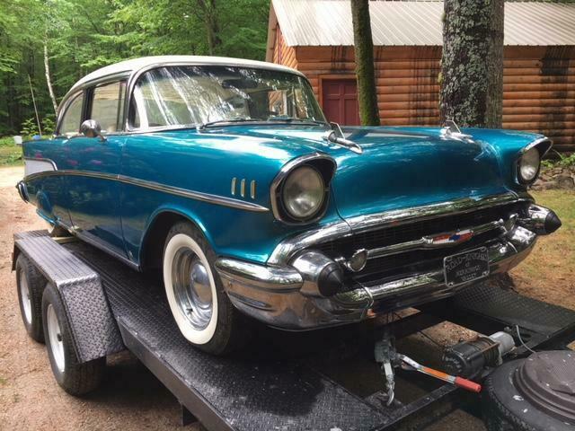 1957 Blue Chevrolet Bel Air/150/210 Sedan