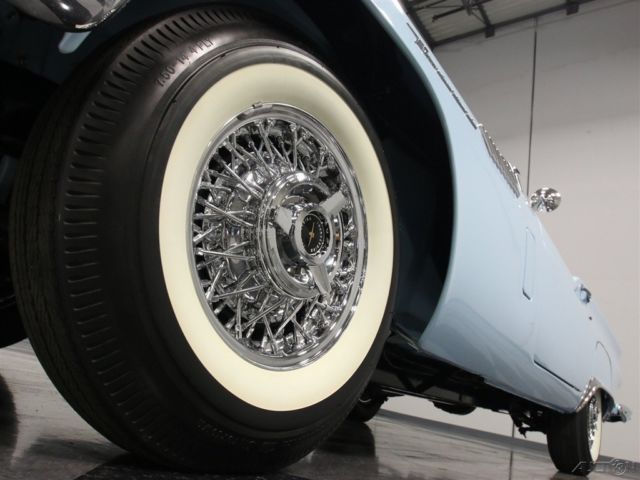 1957 Blue Ford Thunderbird