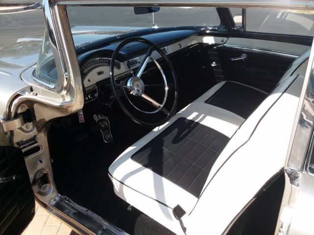 1957 CHAMPAGNE Ford Fairlane Sedan