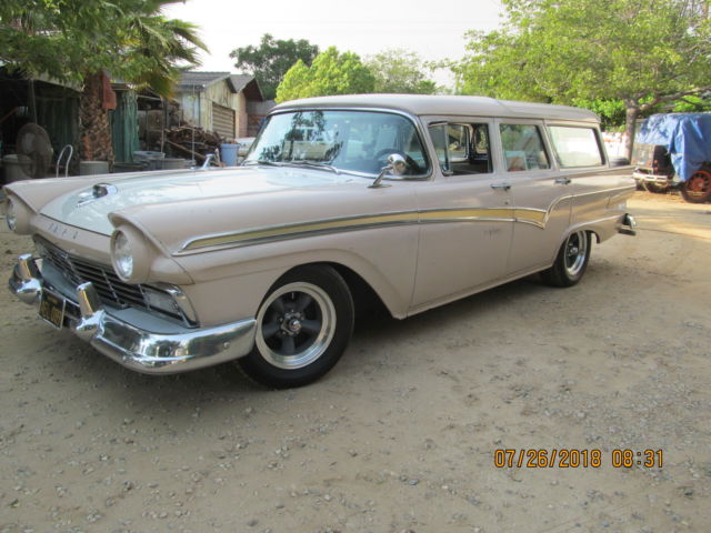 1957 TAN & WHITE Ford 4DR COUNTRY WAGON Wagon