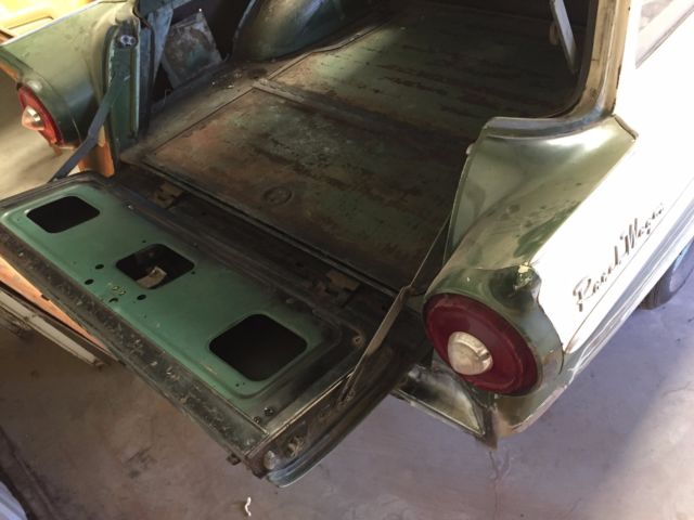 1957 green/white Ford Other Wagon