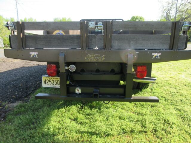 1957 Brown and Cream Ford F-500