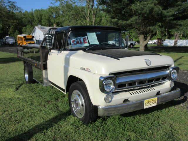1957 Brown and Cream Ford F-500
