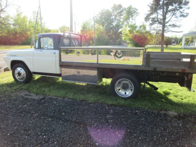 1957 Brown and Cream Ford F-500