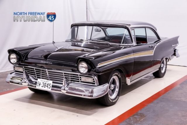 1957 -- Ford Fairlane --