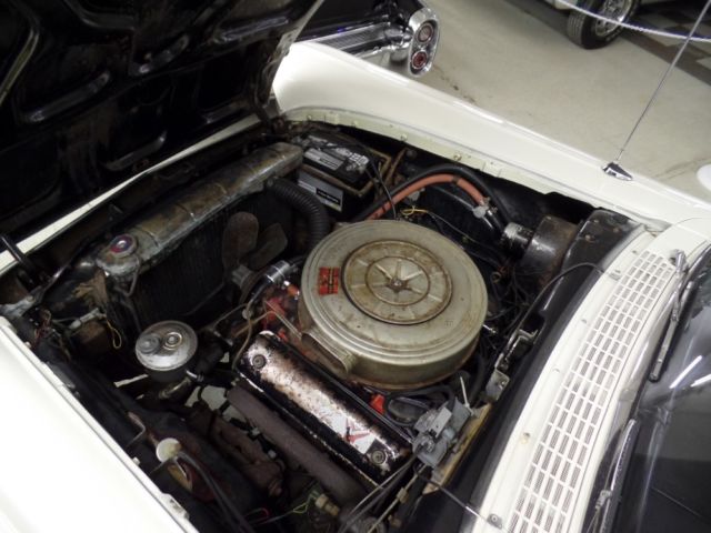 1957 Black/White Ford Fairlane Convertible/Retractable