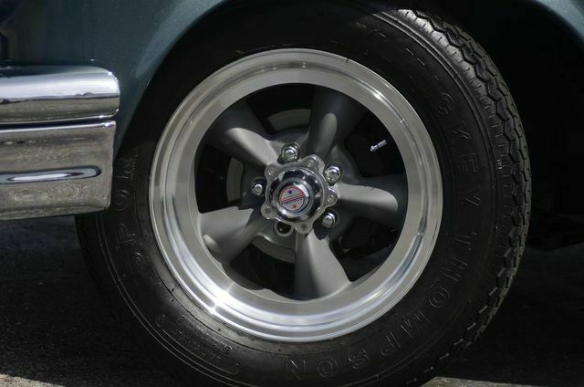 1957 MOSS Ford Thunderbird --