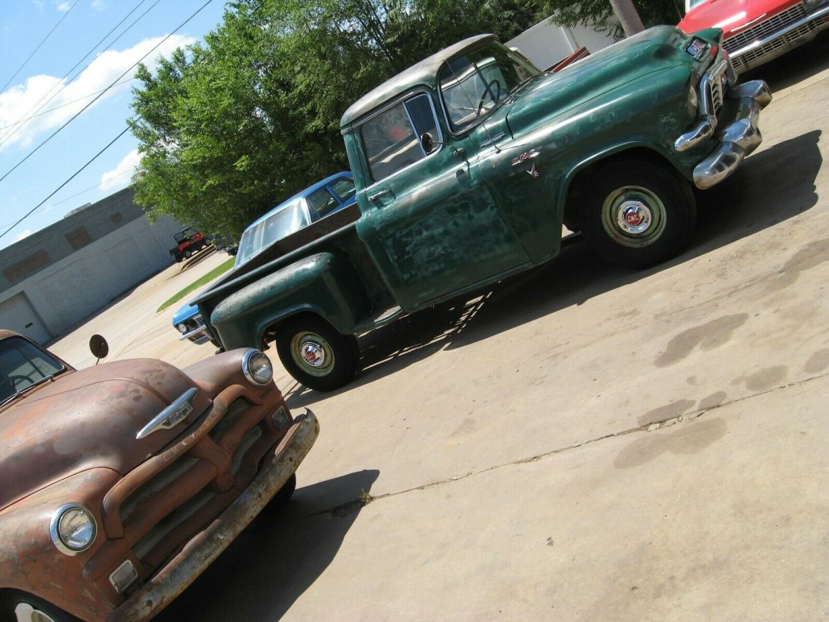 1957 Green GMC GMC FACTORY V8 DELUXE trim Standard Cab Pickup