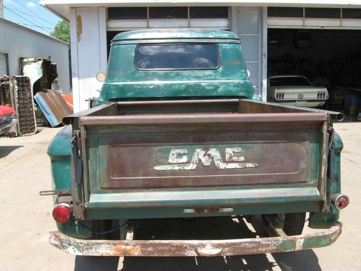 1957 Green GMC GMC FACTORY V8 DELUXE trim Standard Cab Pickup