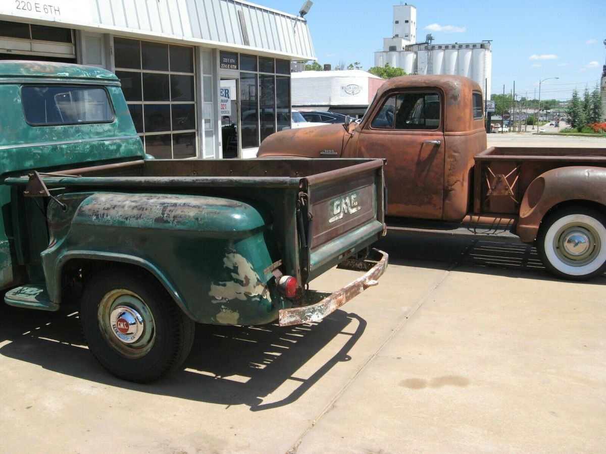 1957 Green GMC GMC FACTORY V8 DELUXE trim Standard Cab Pickup