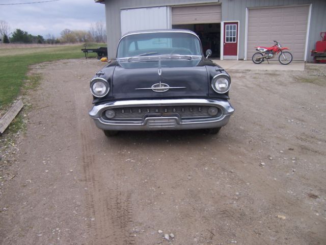 1957 White Oldsmobile Eighty-Eight Wagon