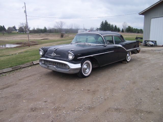 1957 White Oldsmobile Eighty-Eight Wagon
