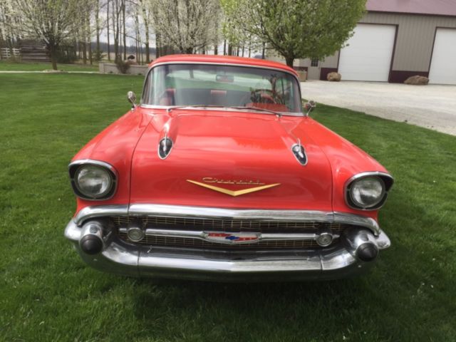1957 Red and Black Chevrolet Bel Air/150/210 2 Door Hardtop