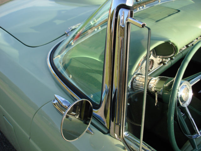 1957 Ford Thunderbird