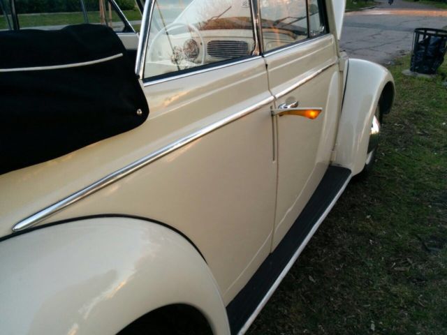 1957 white pearl Volkswagen Beetle - Classic Convertible