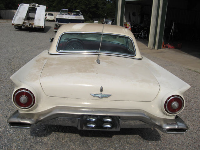 1957 Ford Thunderbird