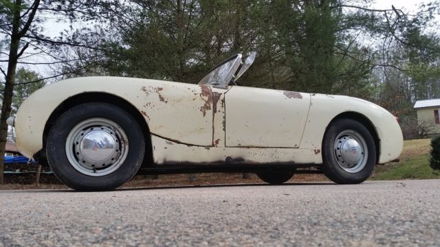 1958 White Austin Healey Sprite Convertible