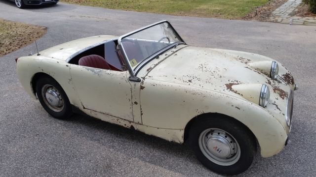 1958 White Austin Healey Sprite Convertible