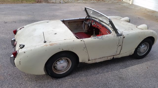 1958 White Austin Healey Sprite Convertible