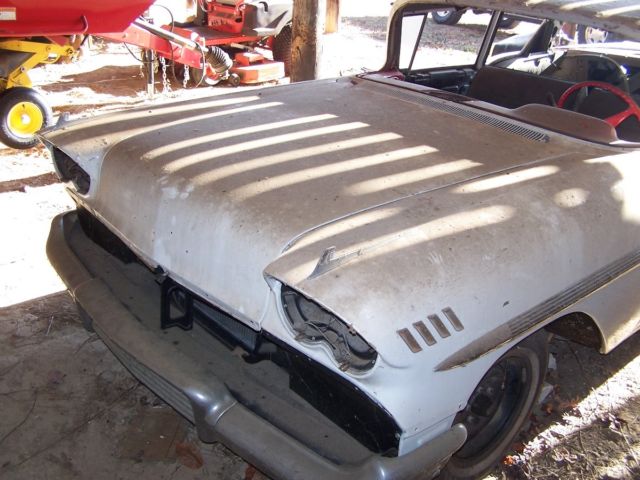 1958 Egg Shell Chevrolet Bel Air/150/210 Sedan