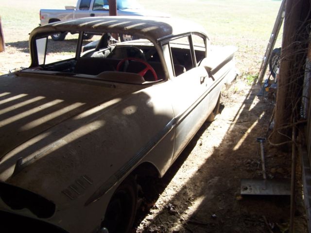 1958 Egg Shell Chevrolet Bel Air/150/210 Sedan
