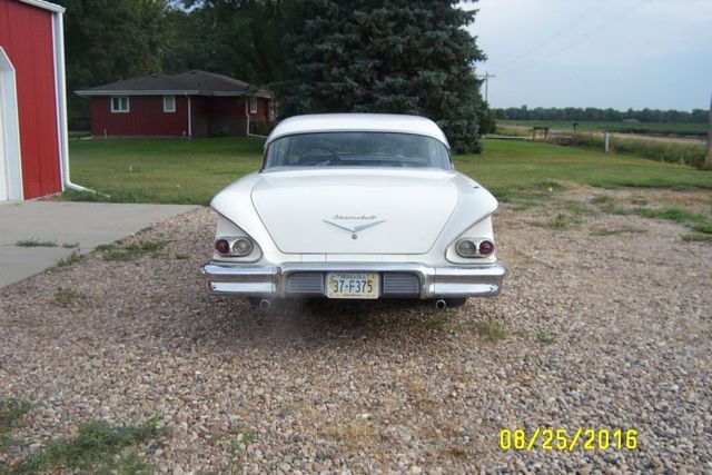 1958 White Chevrolet Bel Air/150/210