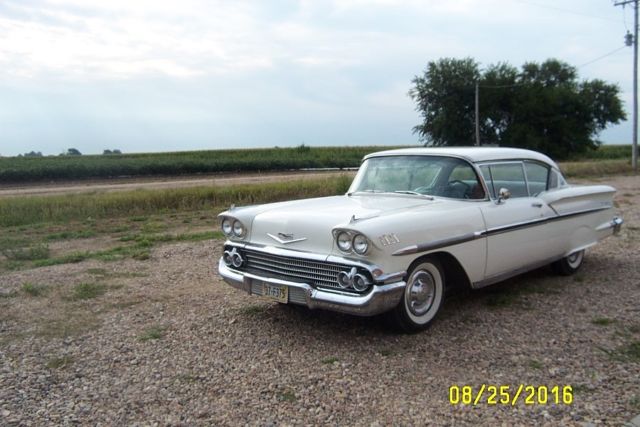 1958 White Chevrolet Bel Air/150/210